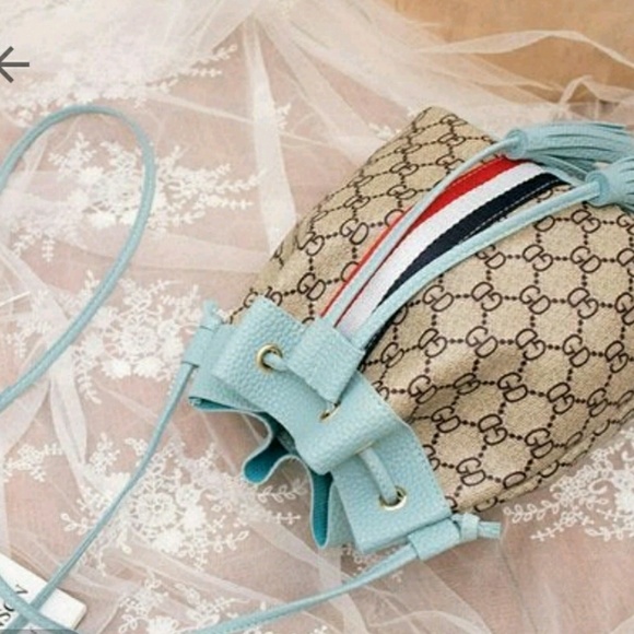 🆕🌸Women's Backpack or Sexy Pouch🌸 - Picture 5 of 8